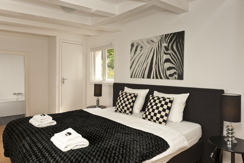 Captain Canalhouse Luxury Apartments Amsterdam Room photo